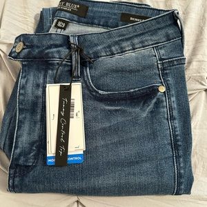 NWT Judy Blue 9/29 Skinny Jeans Tummy Control